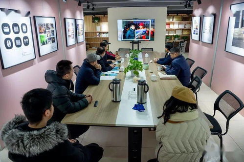 重服務(wù),強品牌,創(chuàng)新紹興攝影事業(yè) 省文聯(lián)領(lǐng)導(dǎo)到紹興攝協(xié)調(diào)研