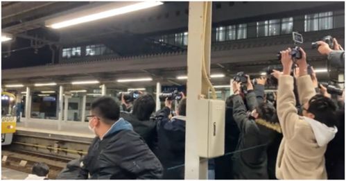 日本鐵路攝影亂象 站臺(tái)安全與素質(zhì)爭議